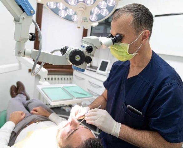 Studio Schweiger - Dentista a Pieve di Cadore - Igiene orale a Pieve di Cadore - Studio Schweiger dentista a Pieve di Cadore | Igiene e sbiancamento denti