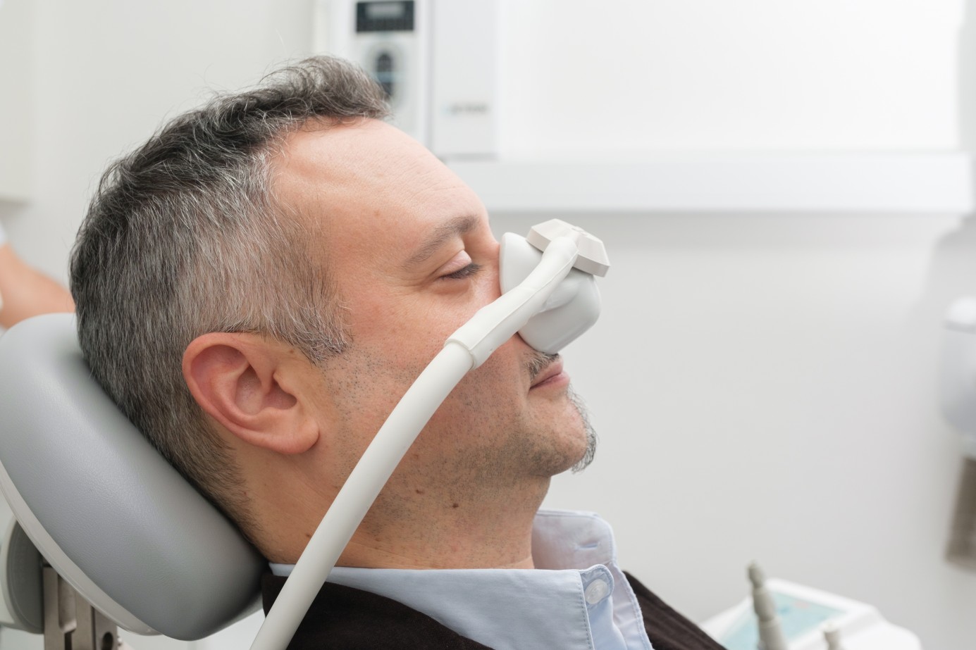 Sedazione cosciente: soluzione per chi ha ansia da dentista
