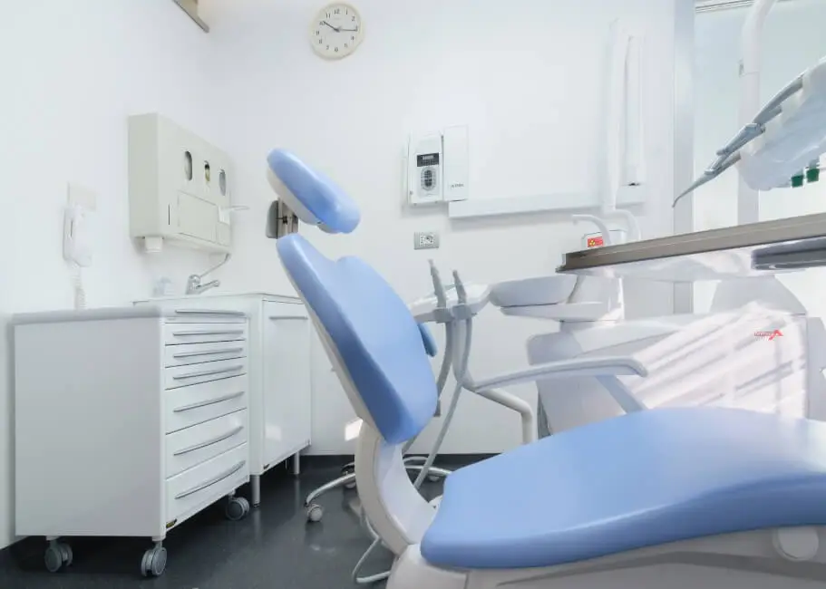 Poltrona Studio Dentistico Longarone D'Ampezzo Schweiger - Dentista Longarone