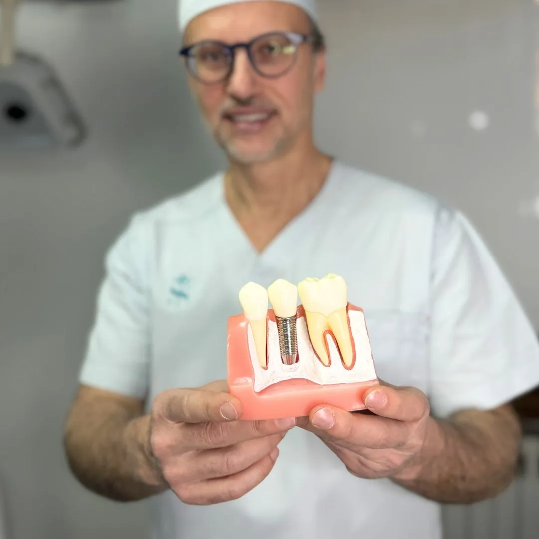 implantologia dentale